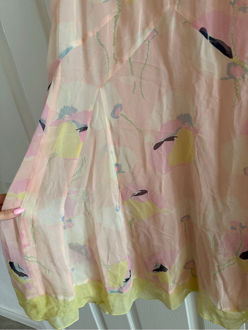 2004 Vintage BCBG MaxAzria 100% Silk Dress - Picture 3 of 7